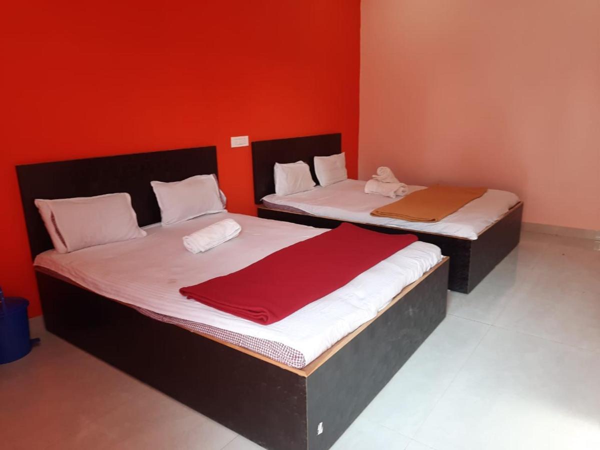 Hotel Nisarg Lodging And Restaurant 奥兰加巴德 外观 照片