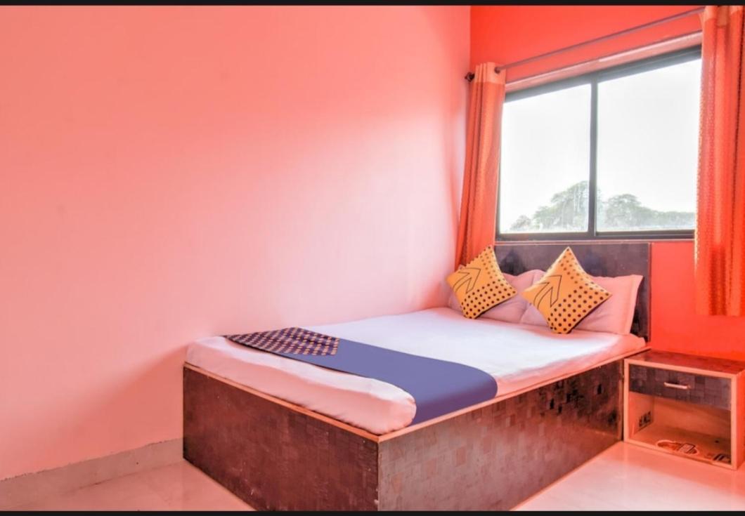 Hotel Nisarg Lodging And Restaurant 奥兰加巴德 外观 照片